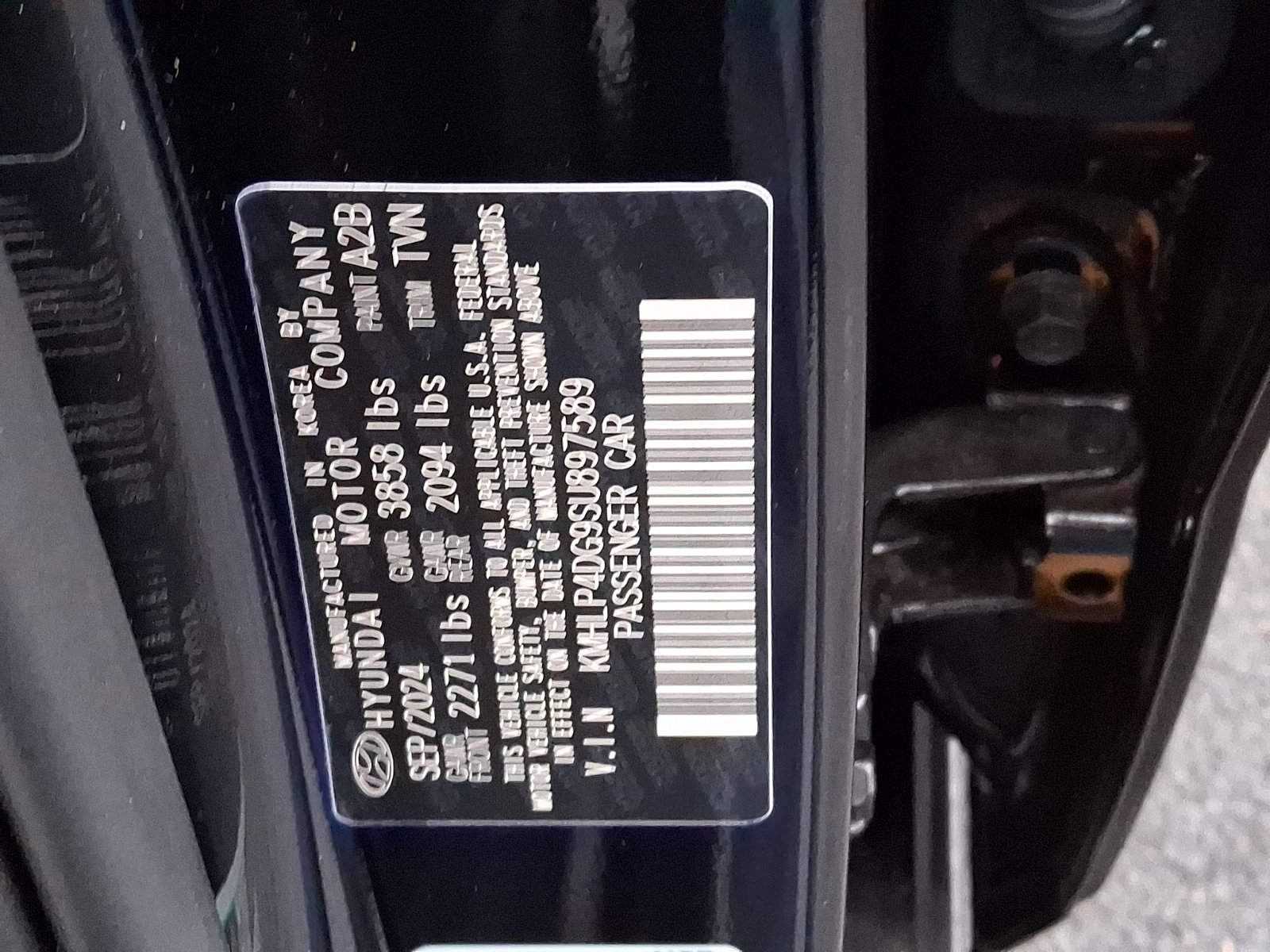 Used 2025 Hyundai Elantra Limited image 27