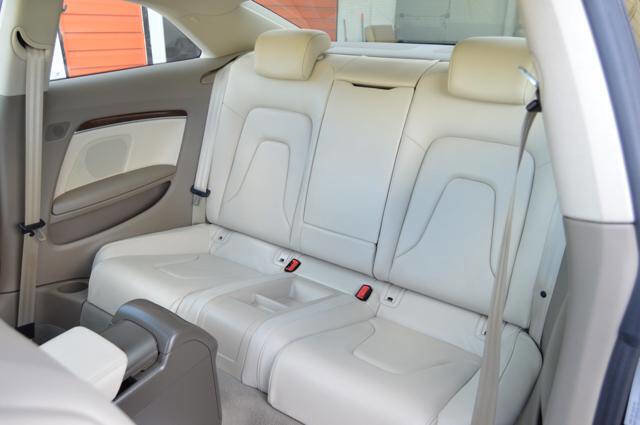 Used 2010 Audi A5 2.0T Premium image 13