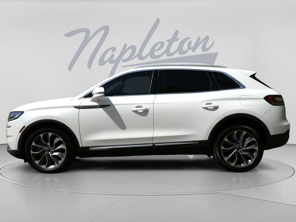 Used 2023 Lincoln Nautilus Reserve AWD/4WD image 4