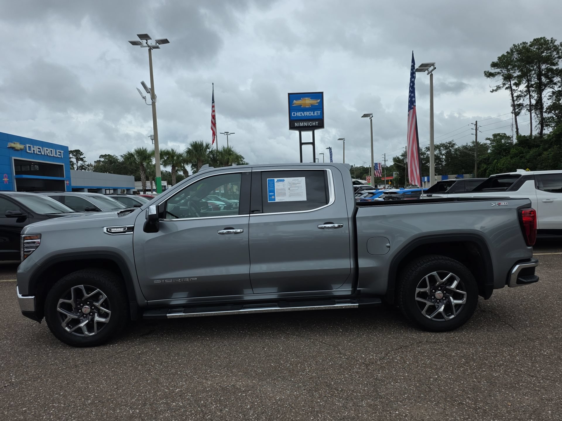 Used 2024 GMC Sierra 1500 SLT w/ SLT Premium Package AWD/4WD image 13