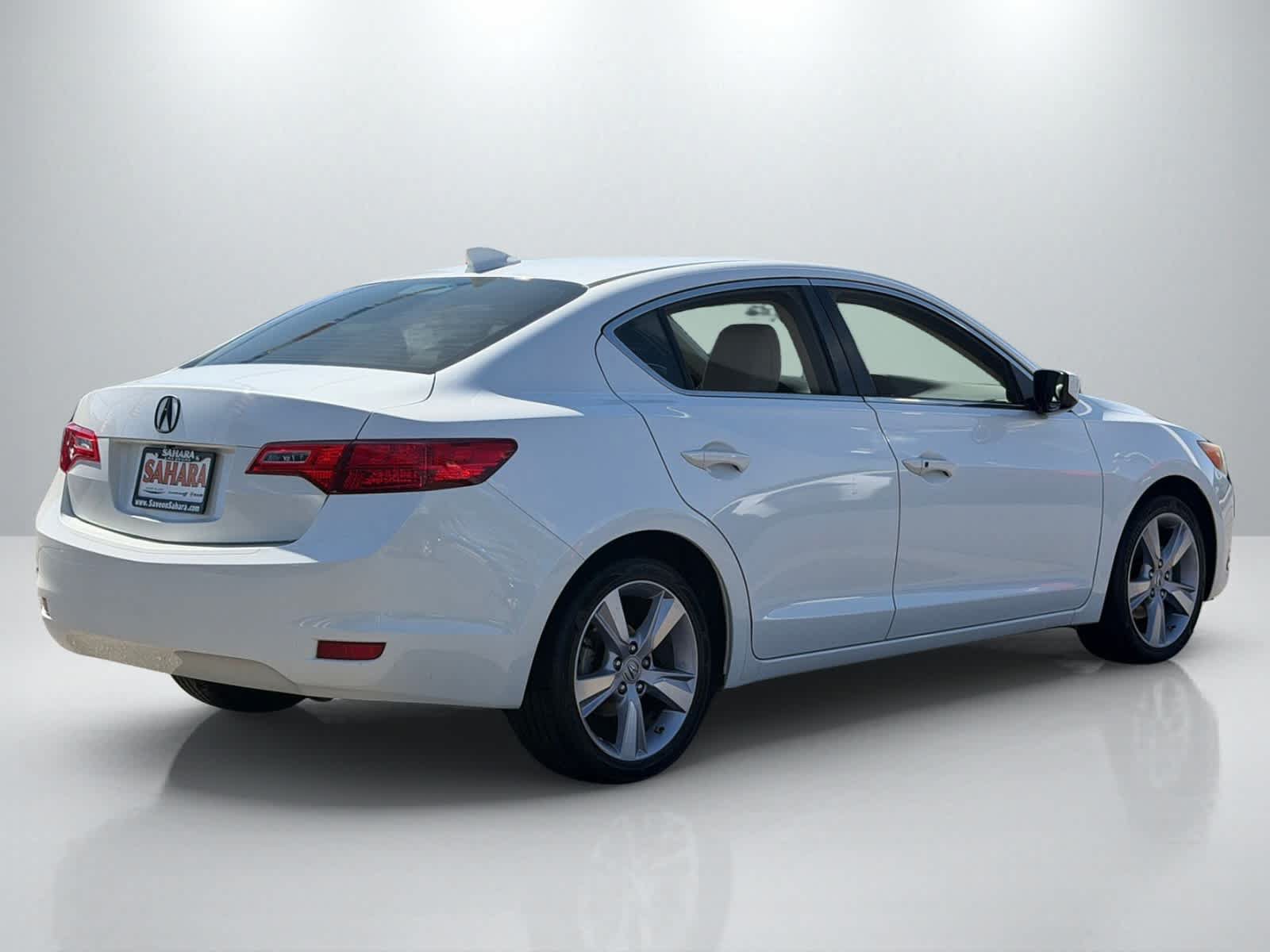 Used 2015 Acura ILX w/ Premium Package FWD image 7