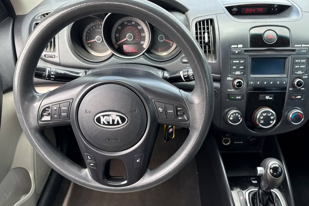 Used 2011 Kia Forte EX FWD image 16