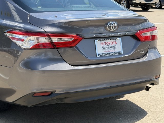 Used 2019 Toyota Camry LE FWD image 6