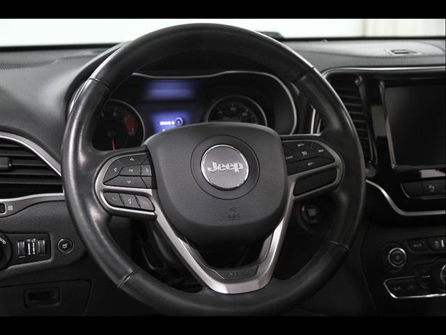 Used 2020 Jeep Cherokee Limited AWD/4WD image 7