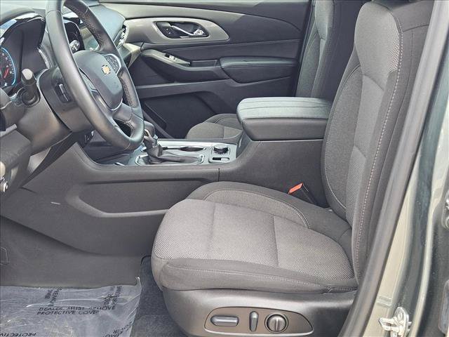 Used 2023 Chevrolet Traverse LT w/ LPO, Floor Liner Package AWD/4WD image 15