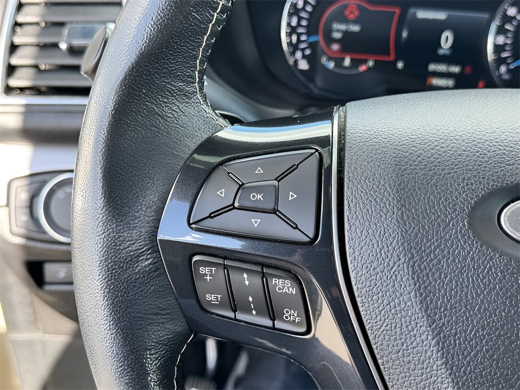 Used 2018 Ford Explorer Platinum image 36