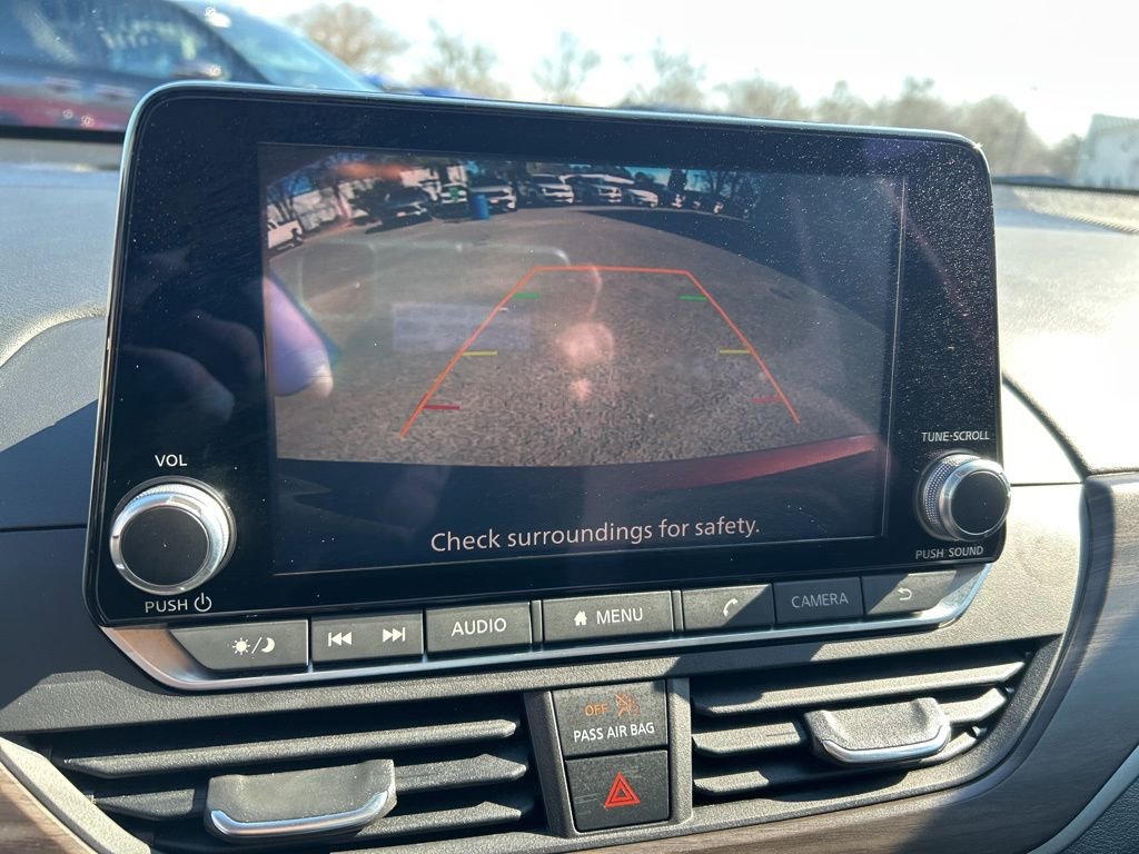 Used 2024 Nissan Altima 2.5 SV image 13