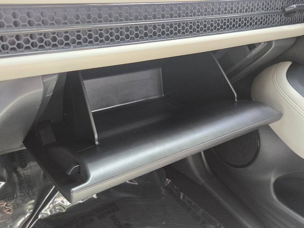 Certified 2027 Honda HR-V LX image 22