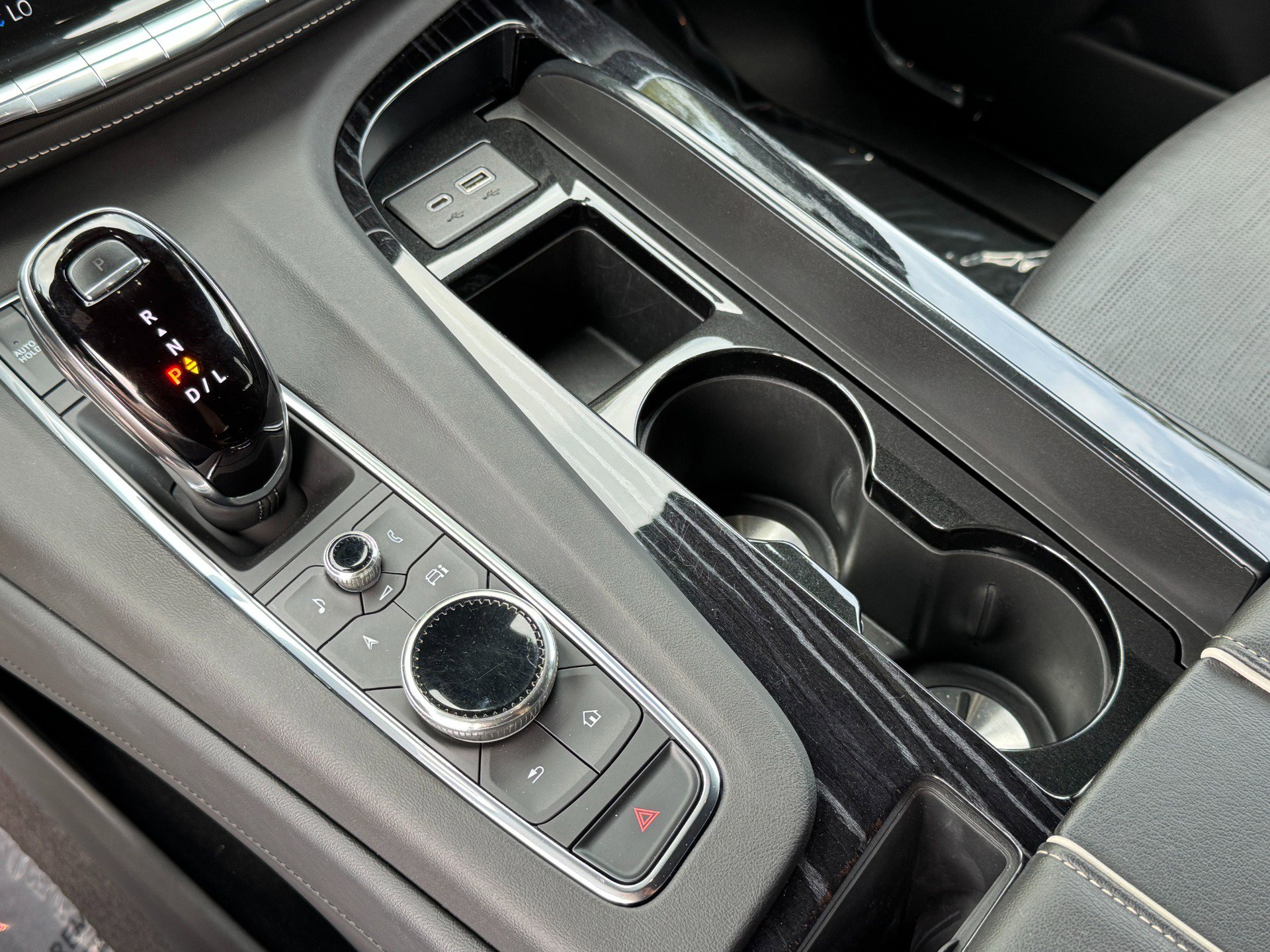 Used 2023 Cadillac Escalade ESV Sport image 41