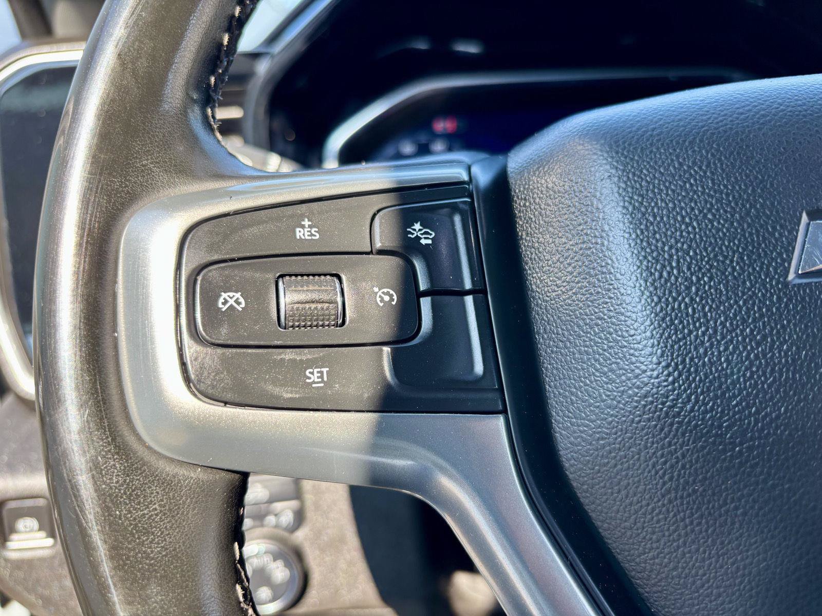 Used 2024 Chevrolet Silverado 2500 LT AWD/4WD image 40