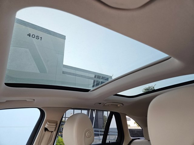 Used 2018 Mercedes-Benz GLC 300 image 14