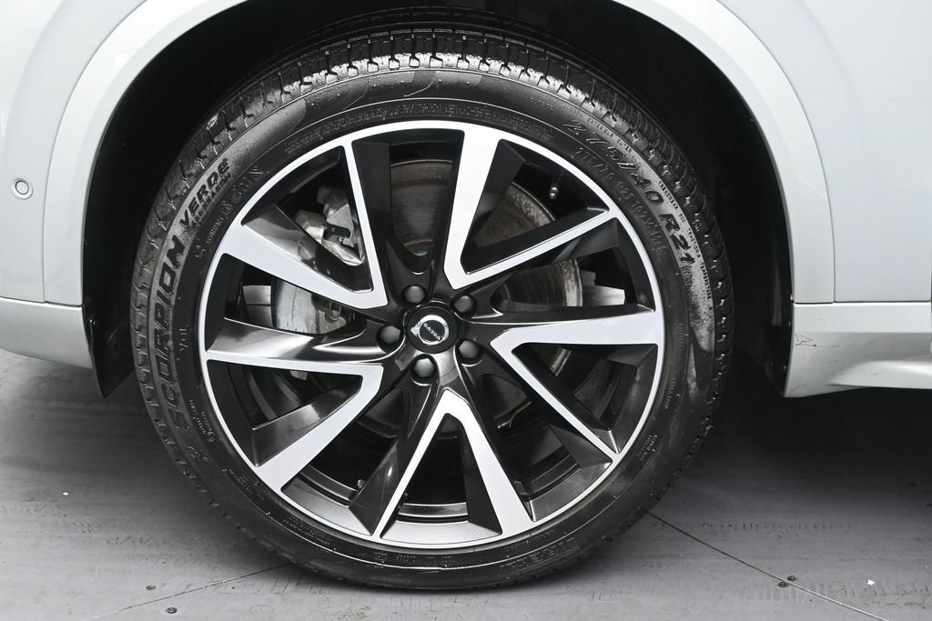 Used 2025 Volvo XC90 B5 Plus w/ Protection Package AWD/4WD image 35