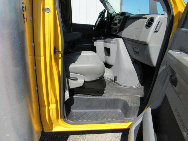 Used 2022 Ford E-350 and Econoline 350 Super Duty RWD image 13