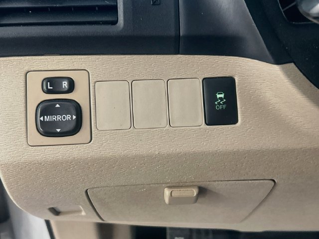 Used 2013 Toyota Venza LE FWD image 10