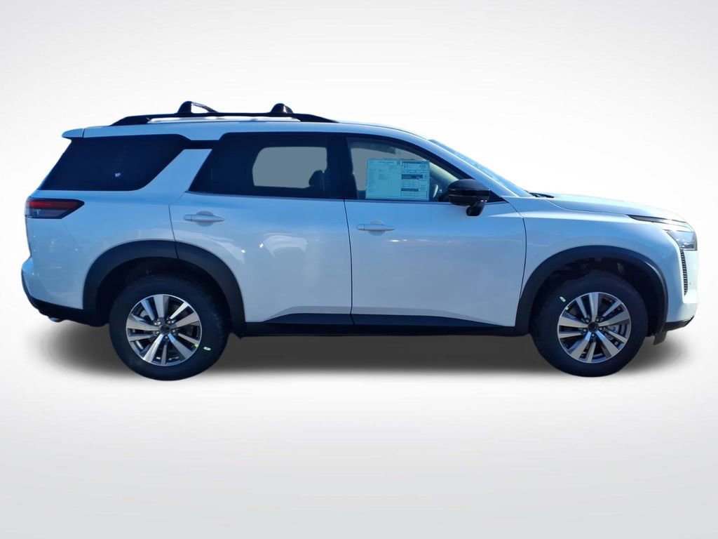 New 2026 Nissan Pathfinder SL image 8