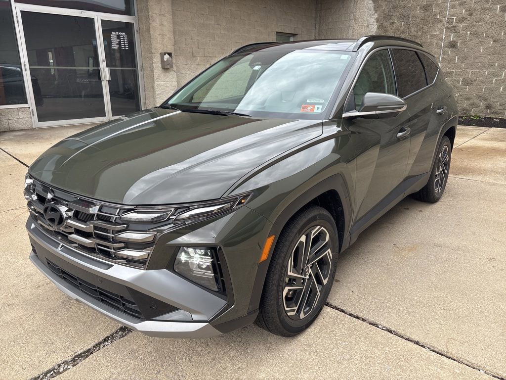 Used 2025 Hyundai Tucson Limited image 1