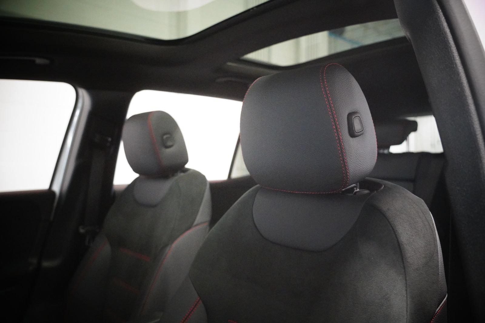 New 2026 Mercedes-Benz GLB 250 4MATIC image 15