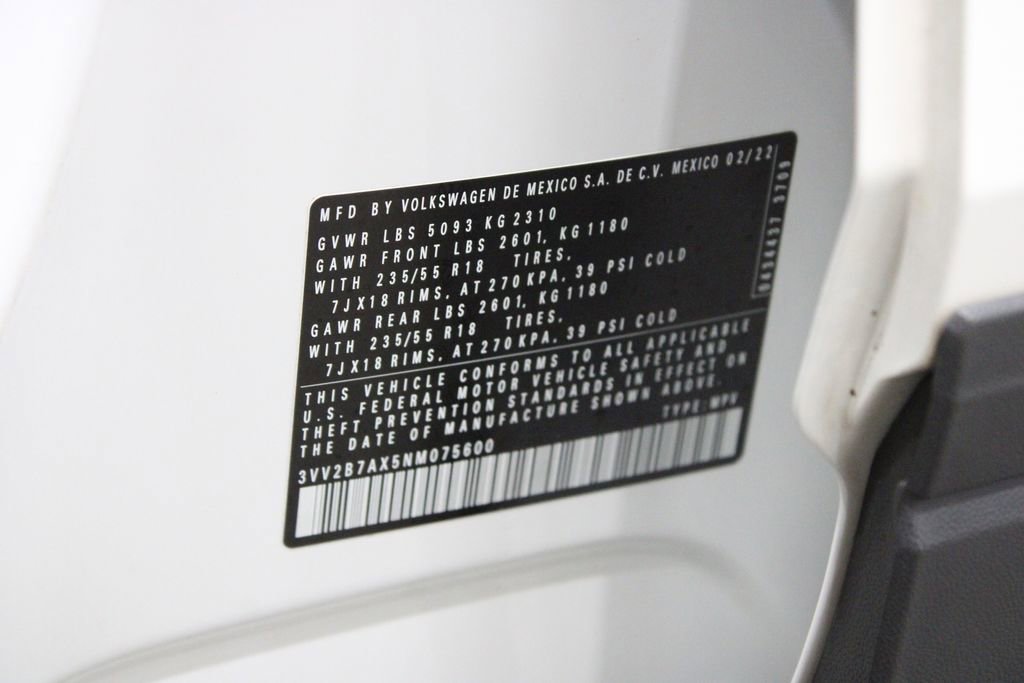 Used 2022 Volkswagen Tiguan SE image 17