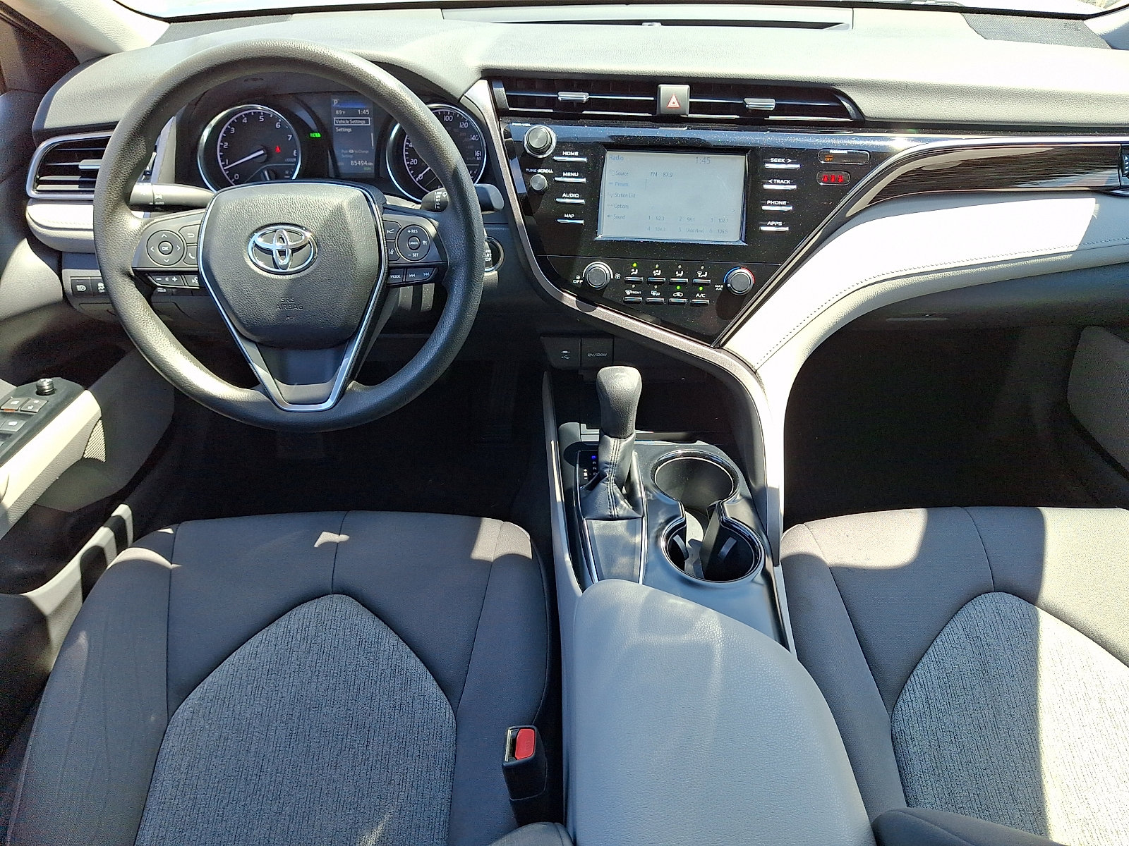 Used 2019 Toyota Camry LE w/ Convenience Package FWD image 15