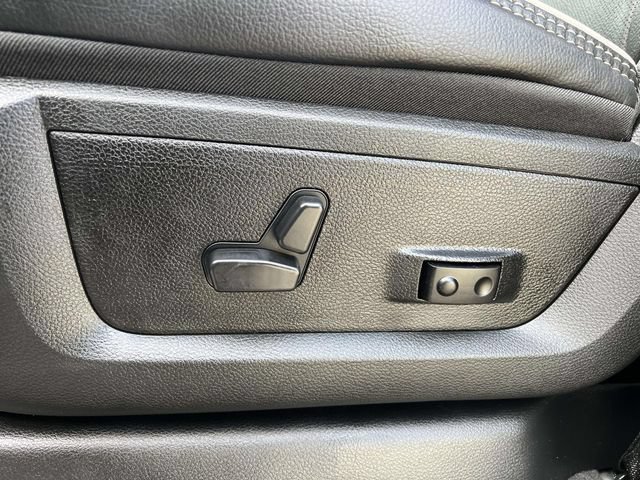 New 2026 RAM 3500 Laramie AWD/4WD image 21