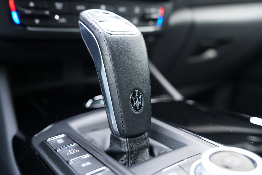 Used 2023 Maserati Levante Modena image 52