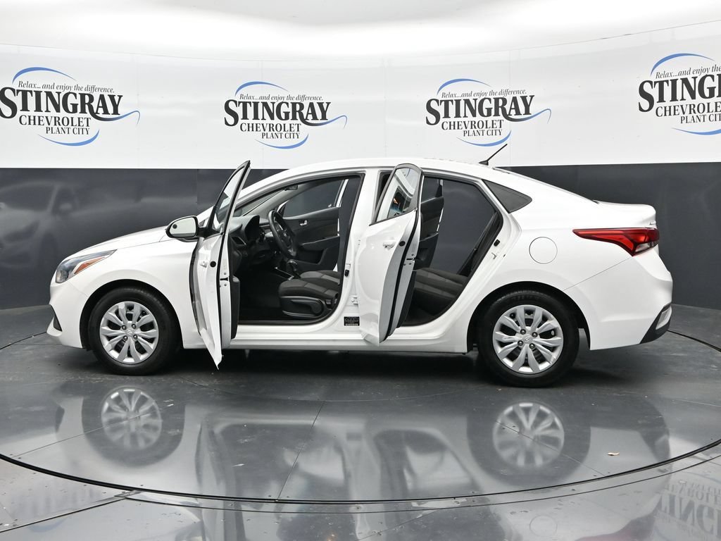 Used 2020 Hyundai Accent SE FWD image 37