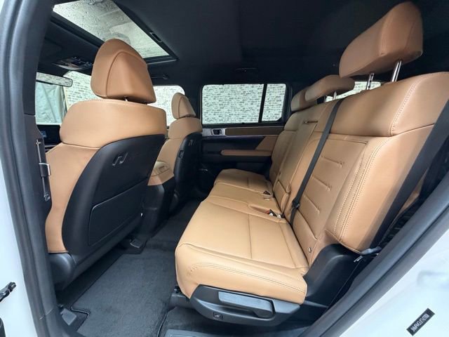 New 2026 Hyundai Santa Fe Limited FWD image 12