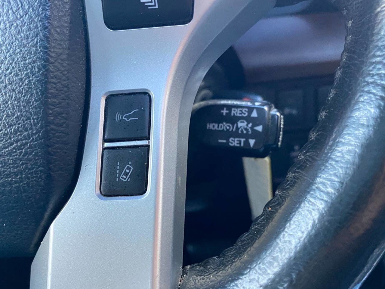 Used 2018 Toyota Tundra Limited w/ Limited Premium Package image 30