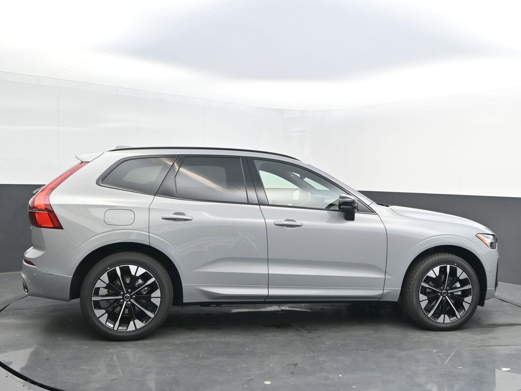 New 2026 Volvo XC60 B5 Plus w/ Protection Package Premier image 8