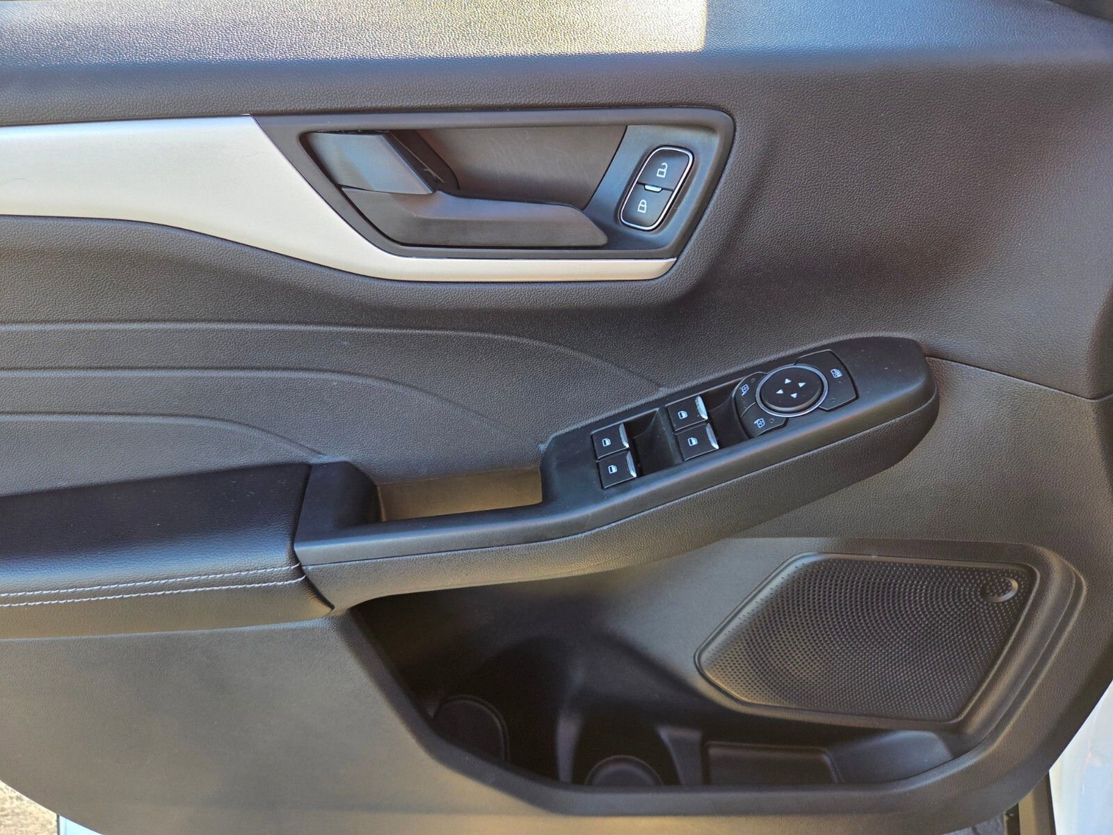 Certified 2022 Ford Escape SE image 17