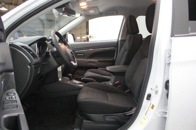 New 2026 Mitsubishi Outlander Sport LE image 6