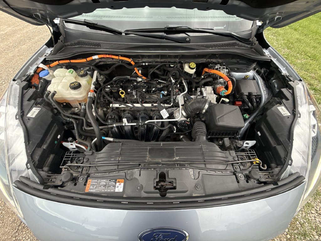 Used 2022 Ford Escape Titanium AWD/4WD image 17