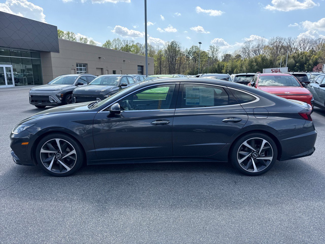 Used 2021 Hyundai Sonata SEL Plus w/ Tech Package FWD image 4
