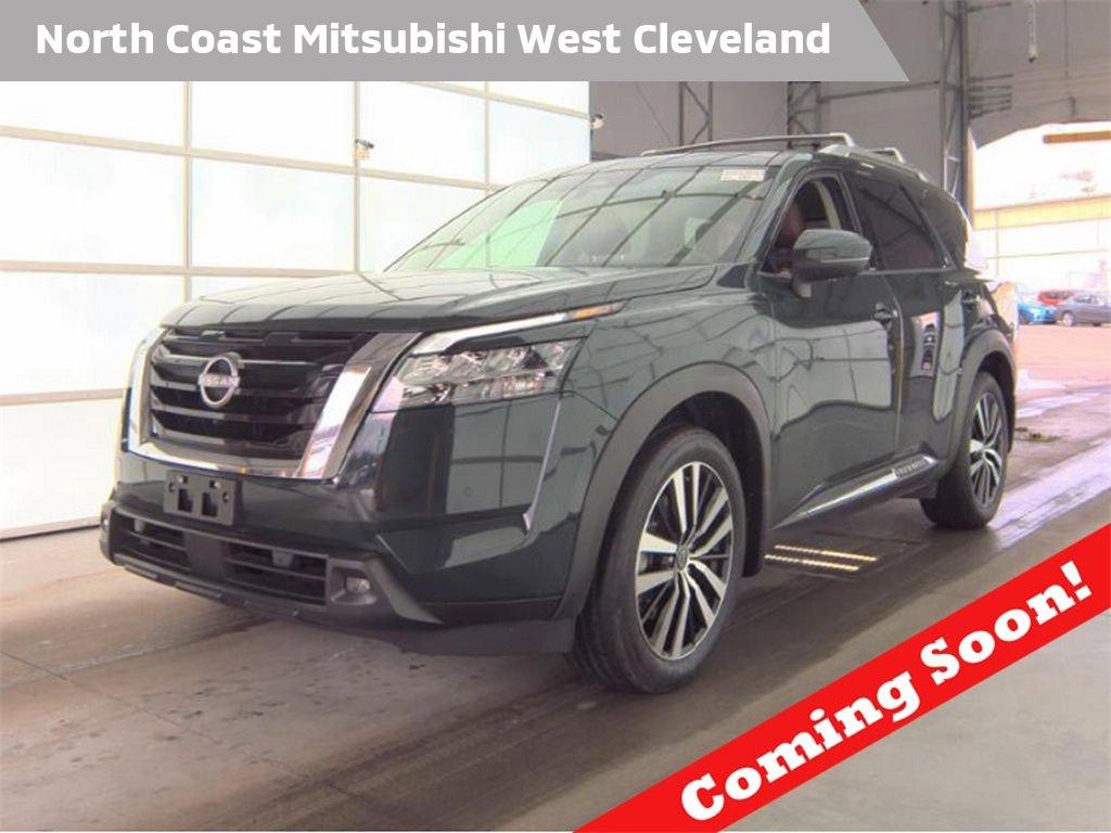 Used 2023 Nissan Pathfinder Platinum