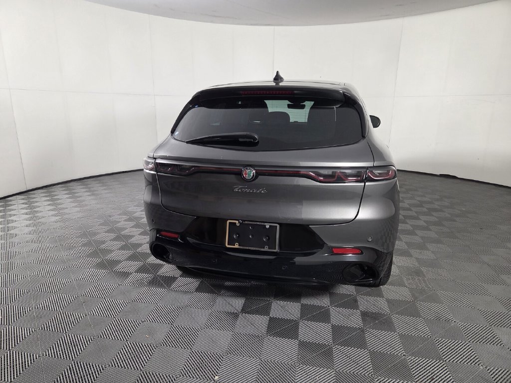 Used 2025 Alfa Romeo Tonale w/ Premium Package AWD/4WD image 6