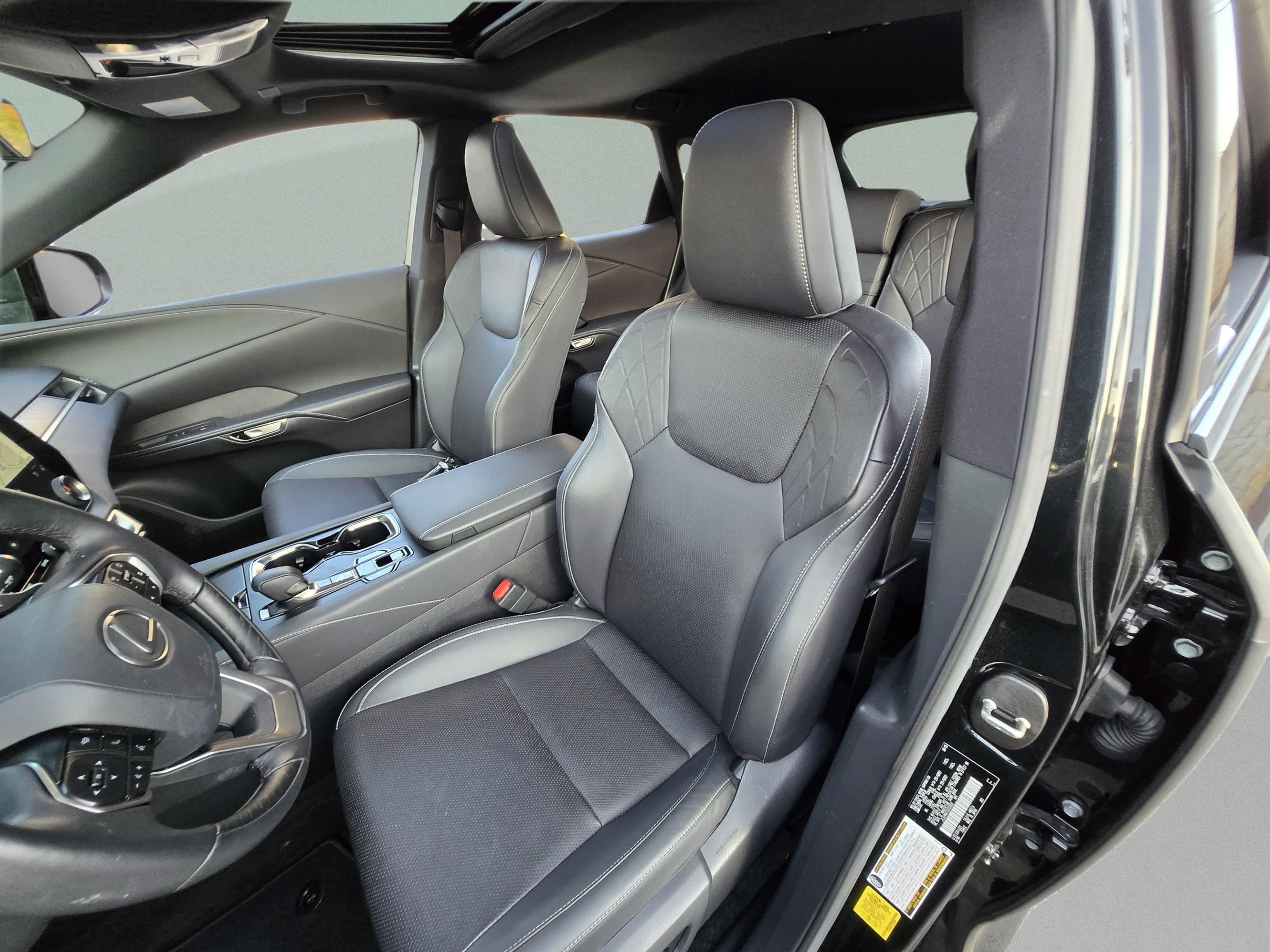 Certified 2025 Lexus RX 350 Premium Plus w/ Accessory Package (Z1) FWD image 12