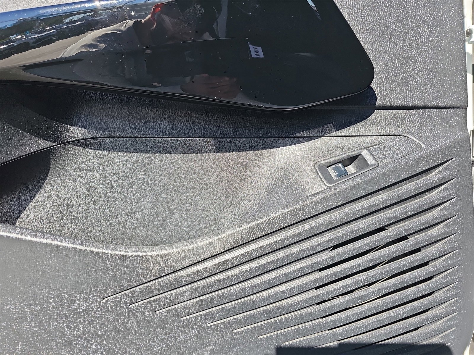 Certified 2023 Volkswagen ID.4 S image 28