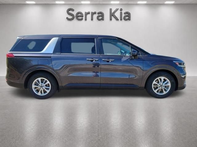 Used 2023 Kia Carnival LX FWD image 6