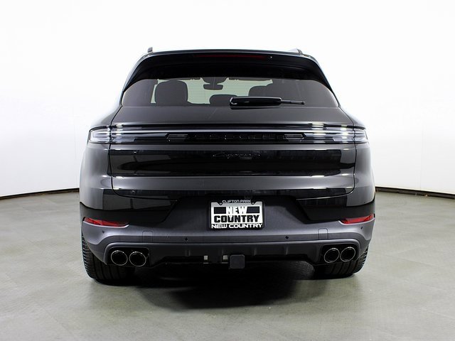 New 2026 Porsche Cayenne S image 6