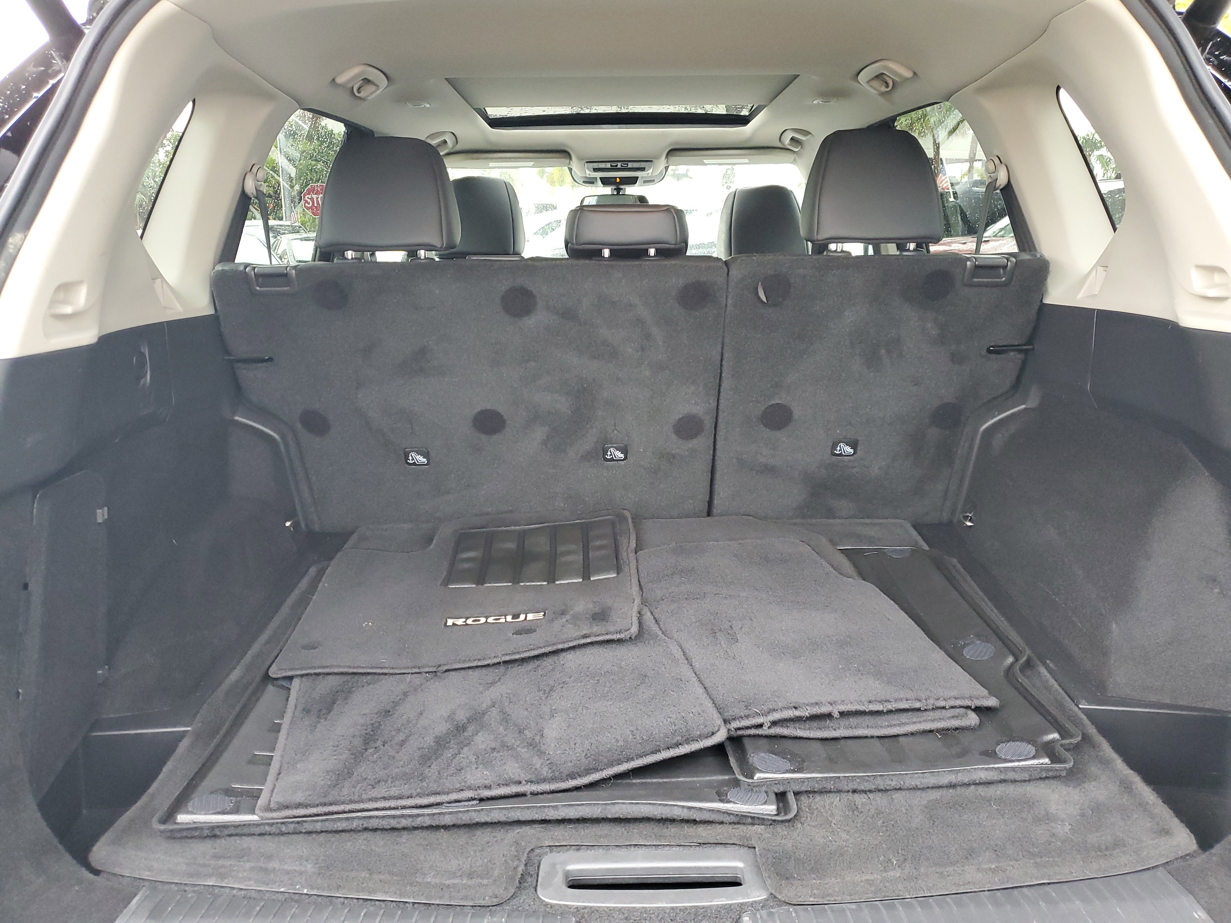 Certified 2021 Nissan Rogue SV w/ Premium Package image 15