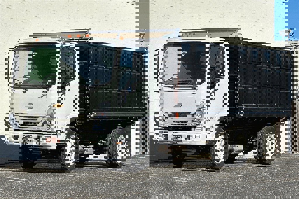 New 2024 Chevrolet Low Cab Forward image 8