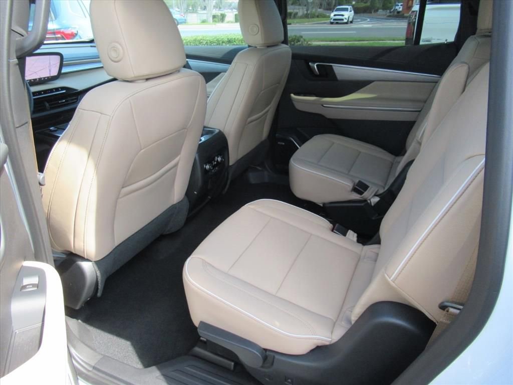 New 2026 Buick Enclave Preferred w/ Power Package image 31