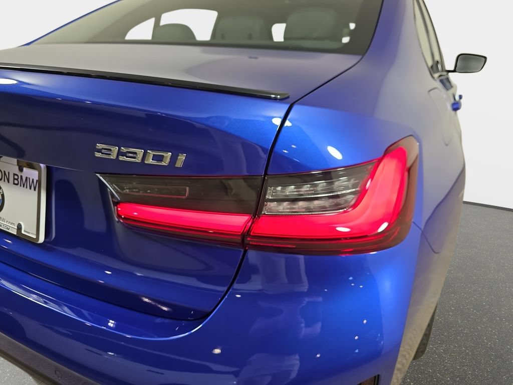 New 2026 BMW 330i xDrive Sedan w/ M Sport Package AWD/4WD image 35