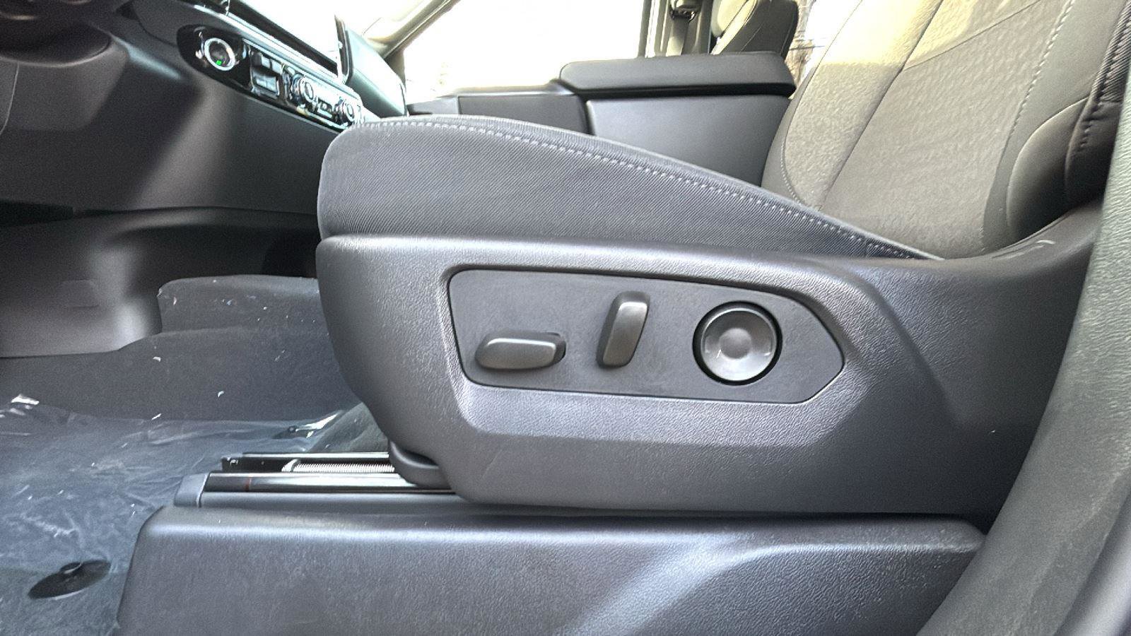 New 2026 GMC Sierra 1500 Elevation image 24