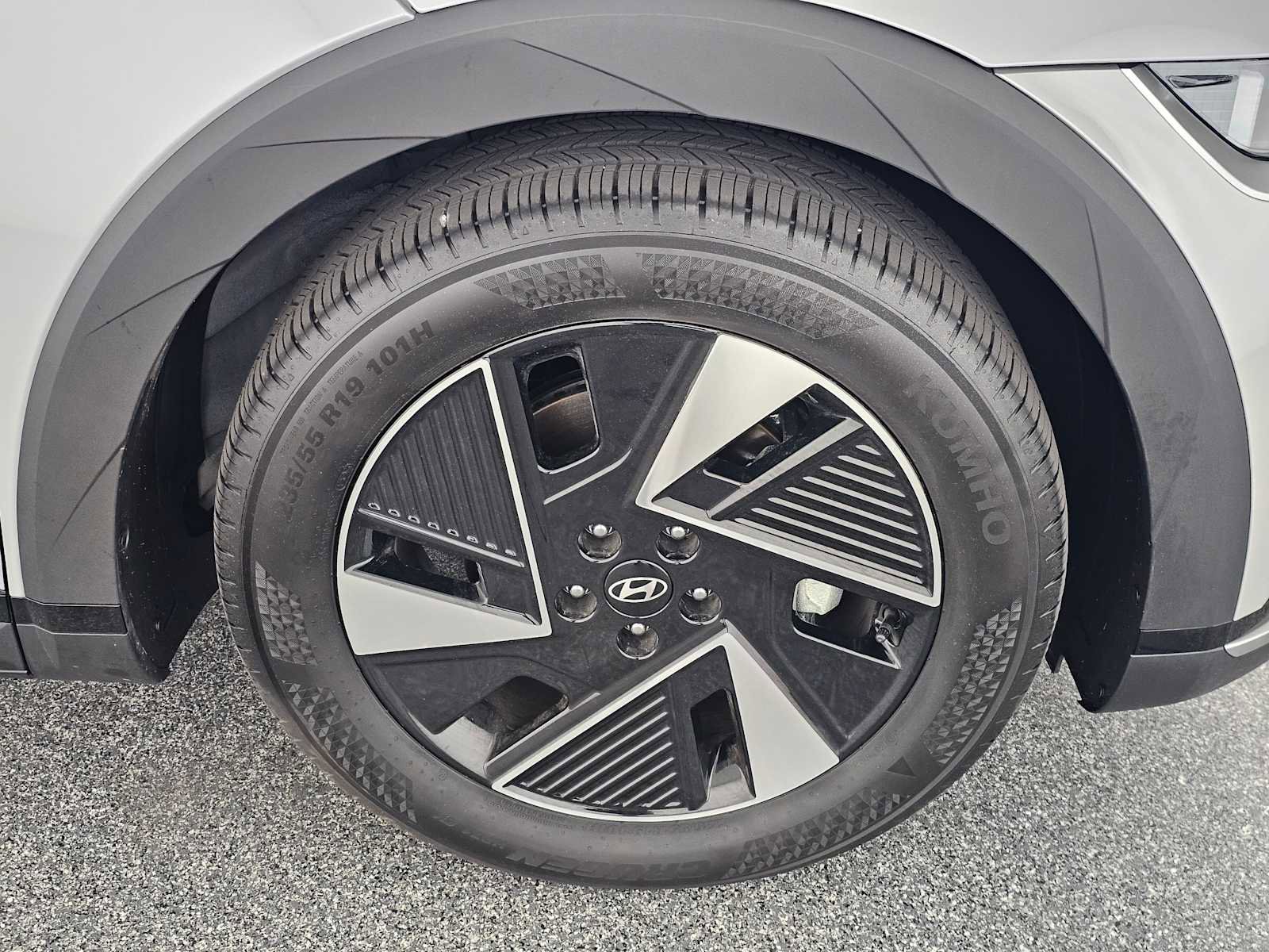 Used 2025 Hyundai Ioniq 5 SEL RWD image 9