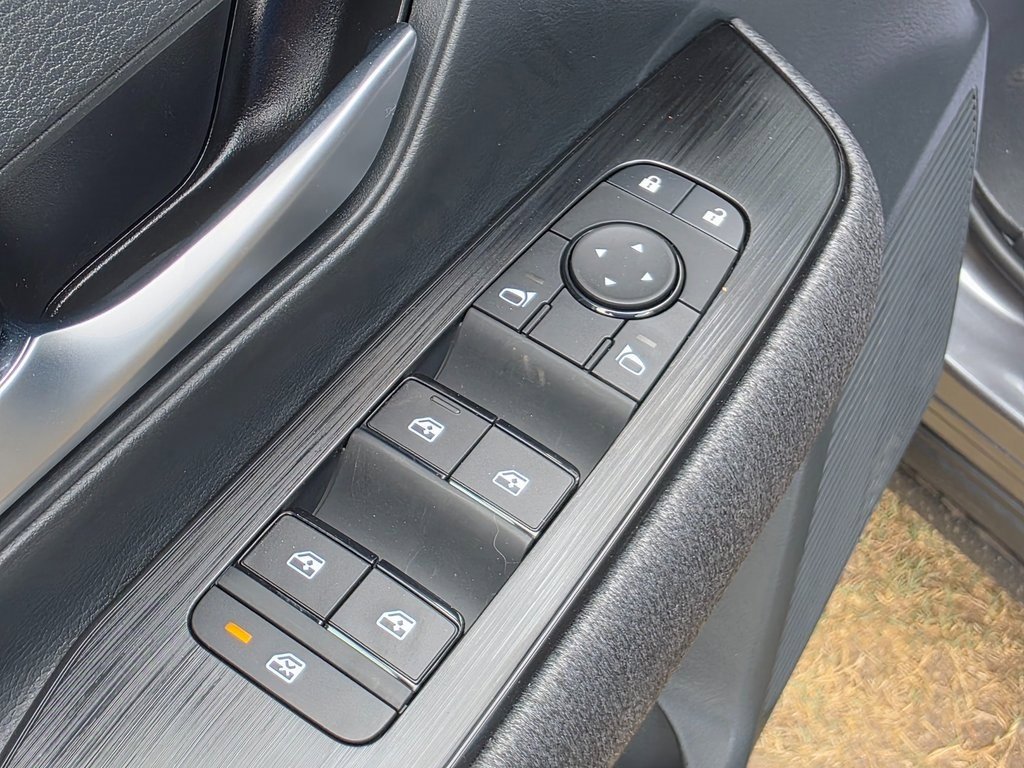 New 2026 Nissan Kicks SV image 14