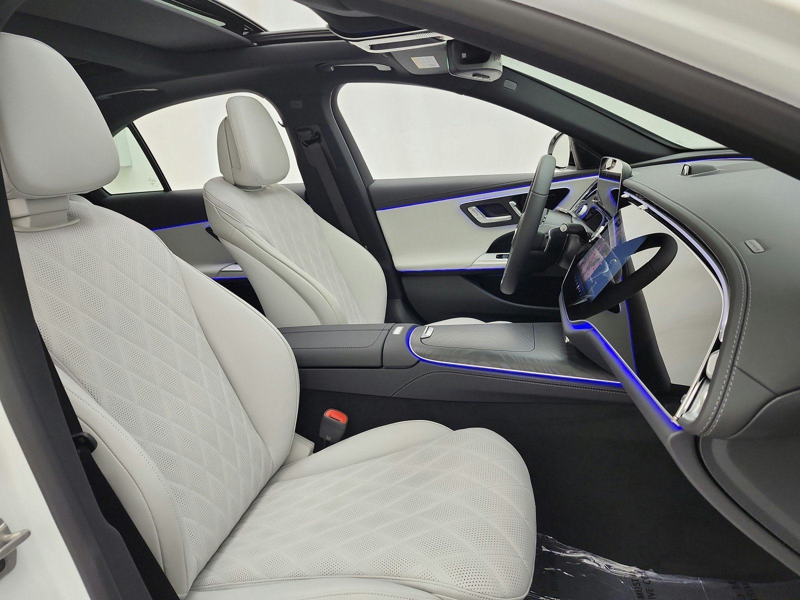 New 2027 Mercedes-Benz E 450 4MATIC Sedan image 15