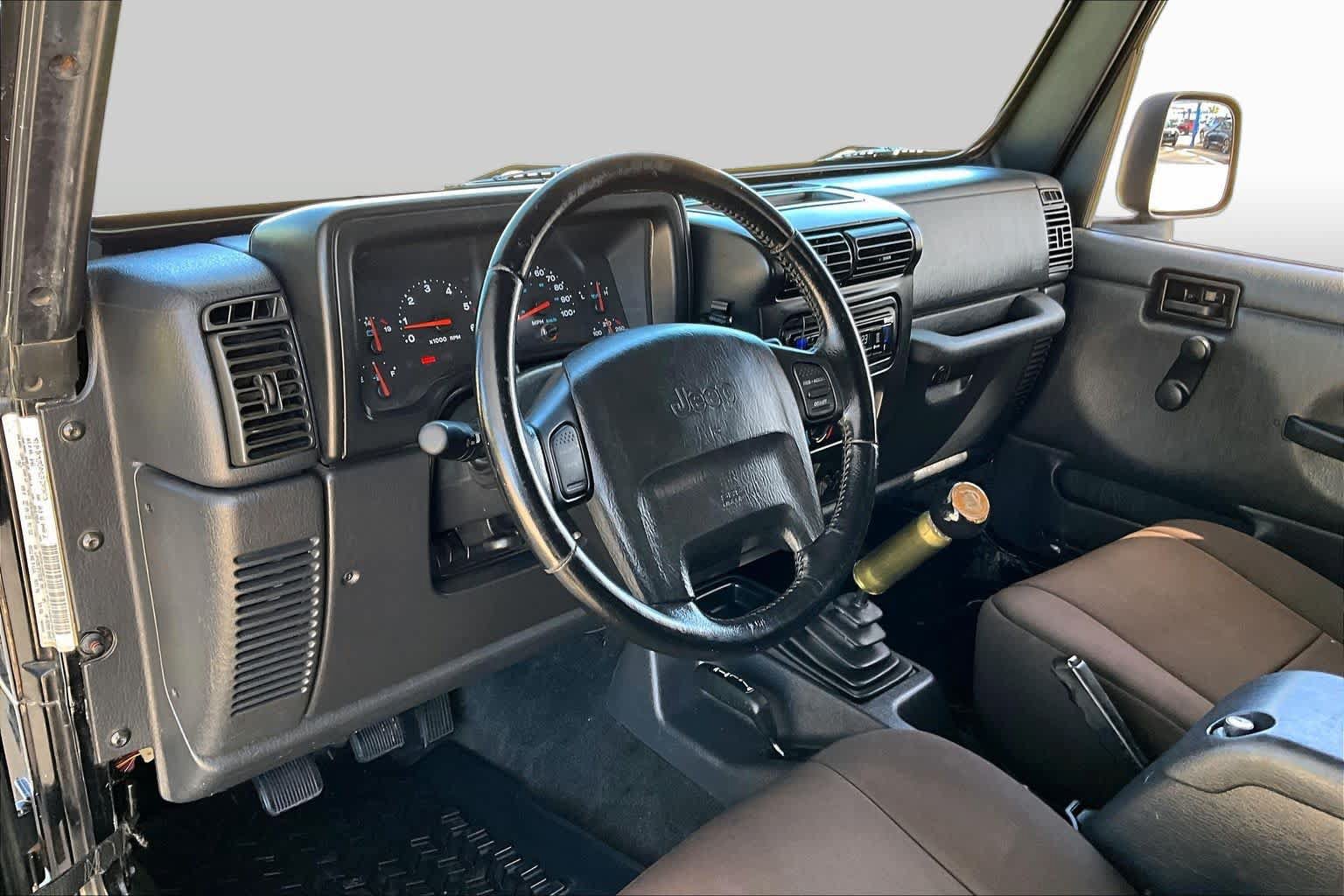 Used 2003 Jeep Wrangler X AWD/4WD image 17