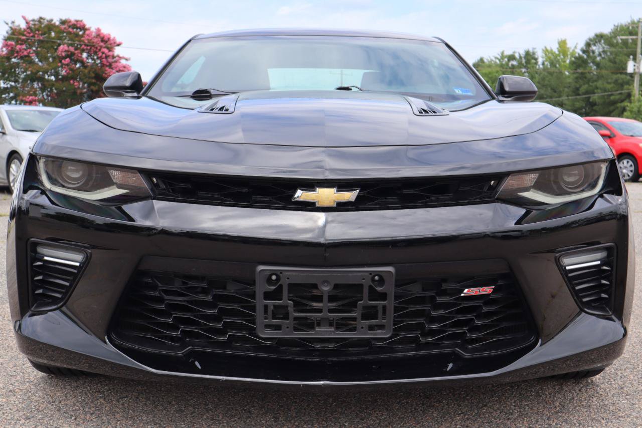 Used 2017 Chevrolet Camaro SS RWD image 10
