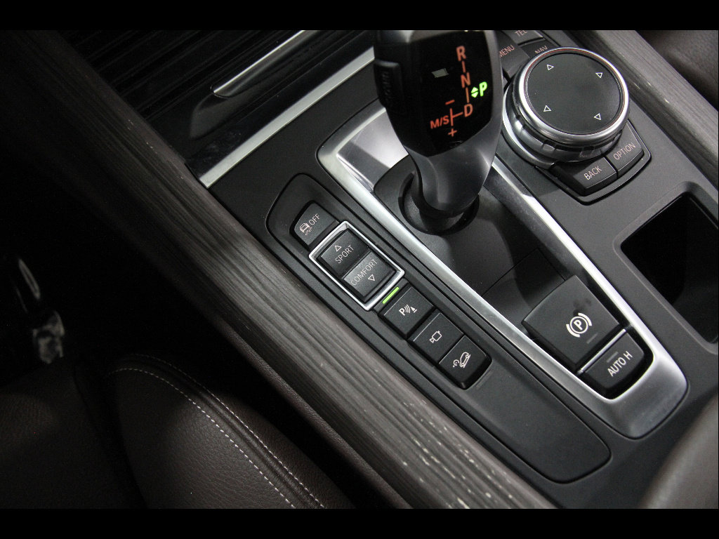 Used 2015 BMW X5 xDrive50i image 16